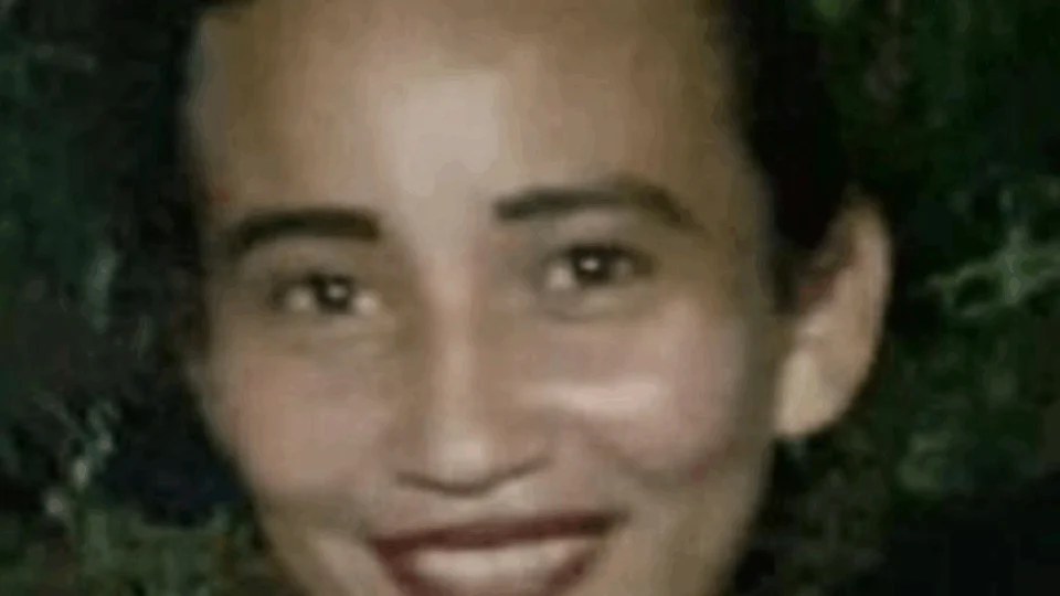 Desesperada, mãe busca por filha desaparecida há uma semana em Manaus