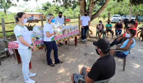 Cestas básicas e máscaras são entregues em comunidades ribeirinhas e rurais de Manacapuru