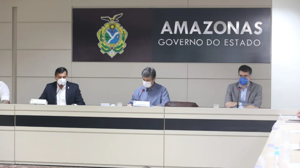 Ministro Nelson Teich se reúne com autoridades do AM para debater ações em combate à pandemia de Covid-19