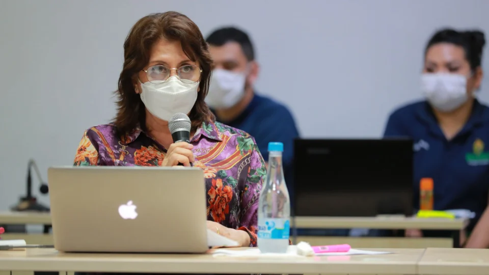 Afrouxamento do isolamento social poderia levar a novo pico da Covid-19 em Manaus em junho, diz estudo