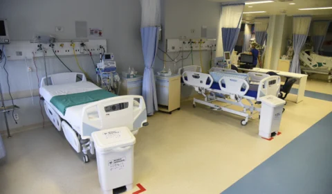 Ministério da Saúde garante recursos para custeio de 184 leitos de UTI implantados pelo Estado para Covid-19