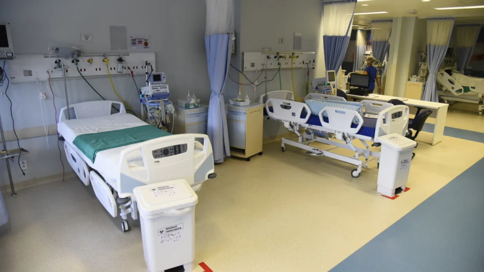 Ministério da Saúde garante recursos para custeio de 184 leitos de UTI implantados pelo Estado para Covid-19