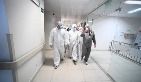 Em visita ao Delphina Aziz, governador e ministro da Saúde destacam esforço conjunto no combate ao Covid-19