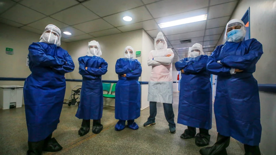 Profissionais de Saúde enviados pelo Governo Federal, começam atividades em pronto-socorro na zona Leste