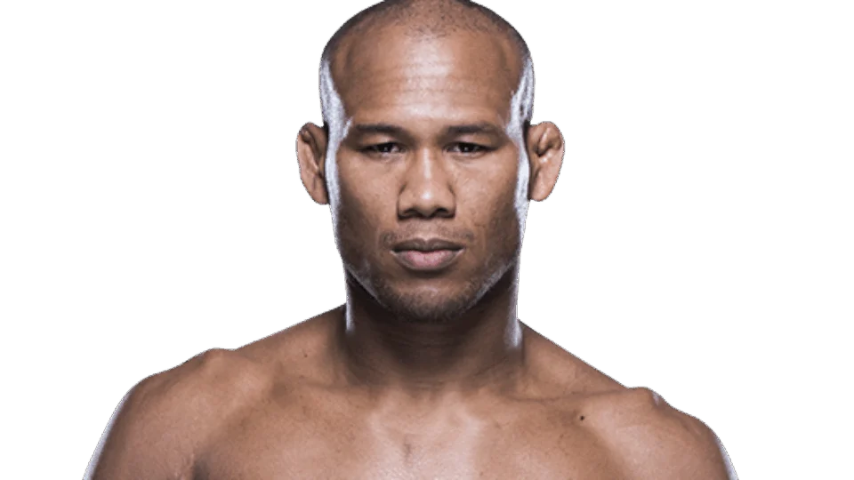 Ronaldo Jacaré testa positivo para covid-19 e não poderá lutar hoje