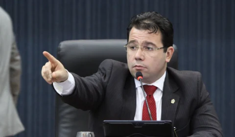 Deputado Wilker Barreto acusa médicos de cometer eutanásia em hospitais do interior