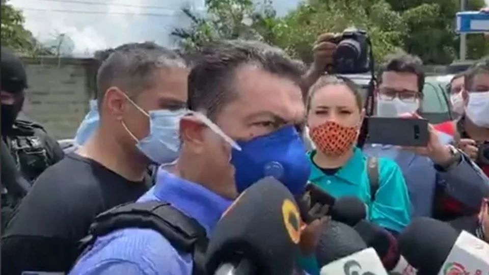 Rebelião em presídio do Puraquequara chega ao fim, afirma secretário de Segurança