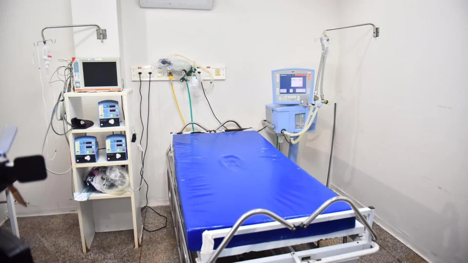 Hospital e Pronto-Socorro Platão Araújo realiza reestruturação para receber pacientes com Covid-19