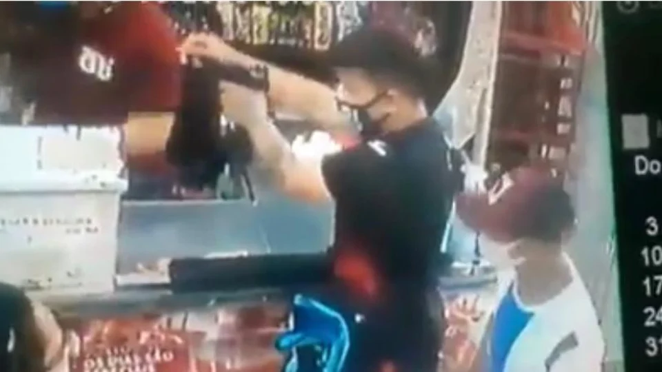 Proprietário de mercadinho vive momentos de pânico nas mãos de criminosos durante assalto