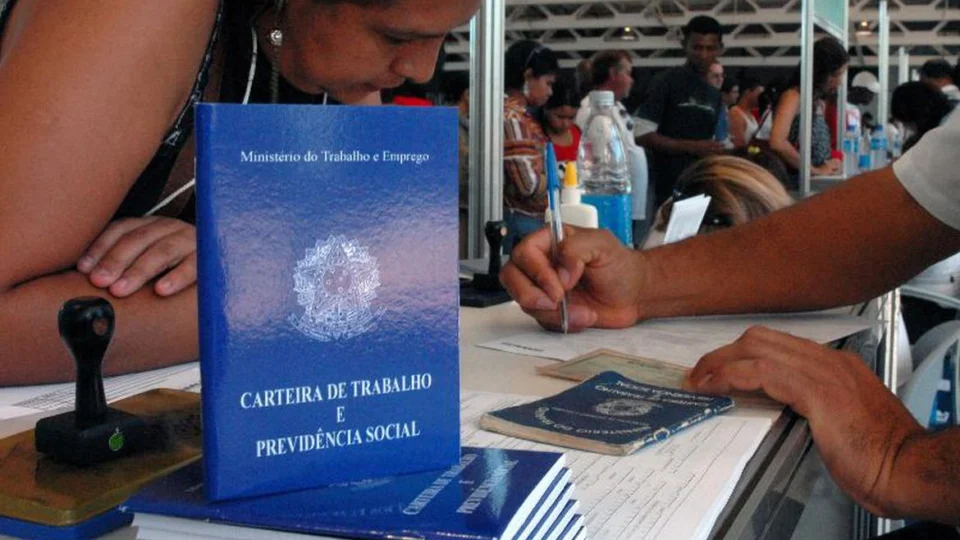 Dia do trabalho: diferentes profissionais se expõem durante pandemia