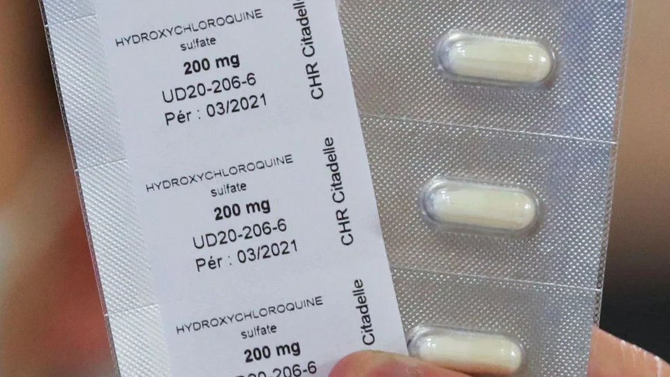 Covid-19: OMS interrompe ensaio clínico com hidroxicloroquina