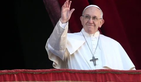 Papa Francisco diz que mundo precisa de vacina para o coração em 2021