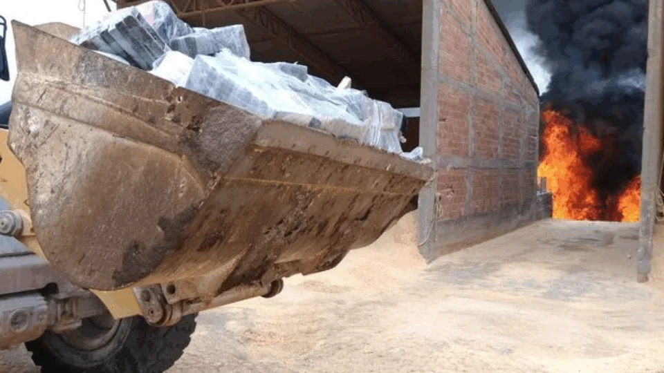 Polícia Federal incinera quase 23 toneladas de drogas em todo o país