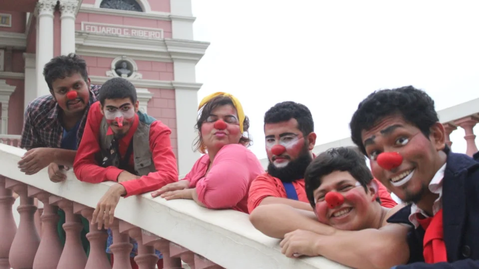 Palhaços amazonenses se apresentam nas redes sociais e público pode contribuir pelo ‘chapéu virtual’