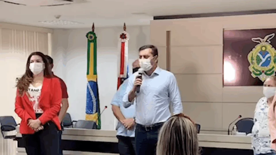 Governo do AM anuncia pagamento da primeira parcela do 13º dos servidores