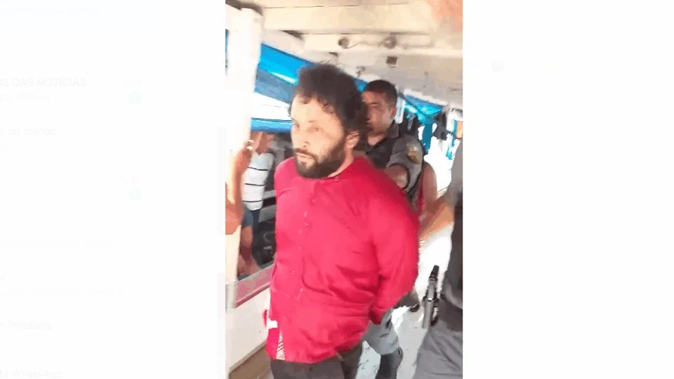 Homem acusado de estuprar criança é preso dentro de barco em Manaus