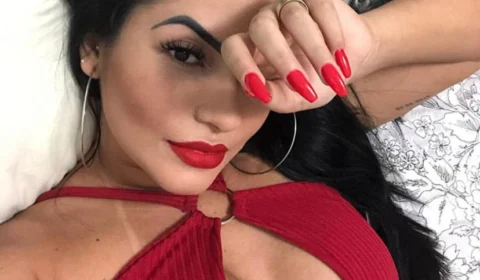 Vídeo: ex-cunhã-poranga do Boi Caprichoso diz que sua casa foi invadida pelo ex-marido e denuncia suposta agressão