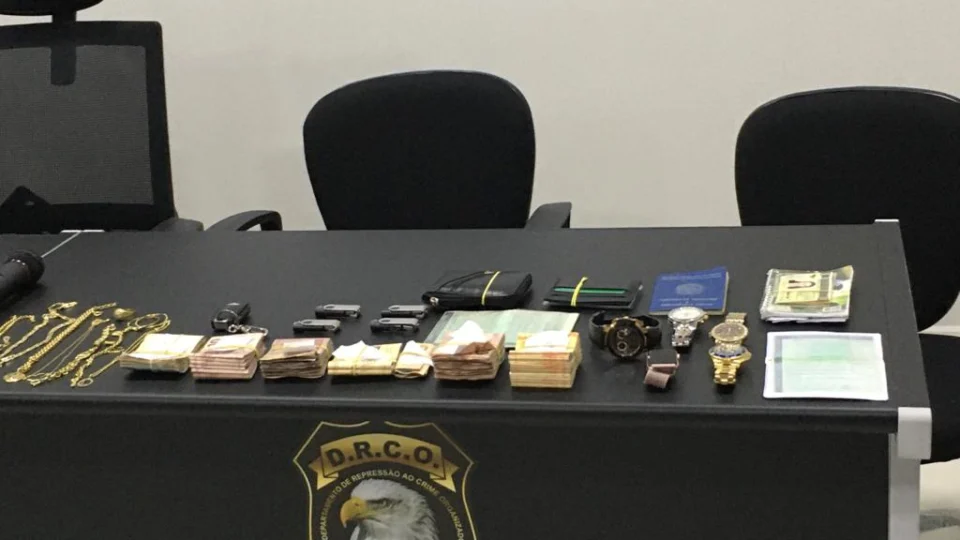 ‘Thiago Mineiro’, um dos líderes de facção criminosa e maior distribuidor de drogas, é preso em Manaus