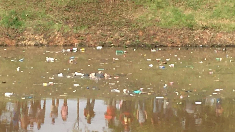 Homem é ameaçado, desaparece e família o encontra assassinado com 40 facadas em igarapé