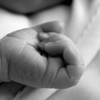 60 bebês prematuros correm risco de ficar sem oxigênio e AM solicita transferência