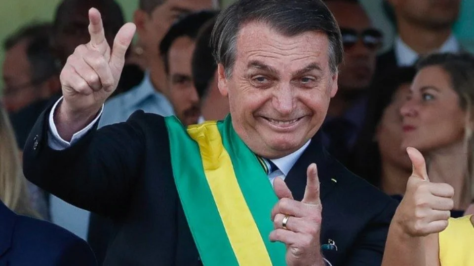 Brasil tem  três vezes mais armas em 2020 do que nos últimos quatro anos