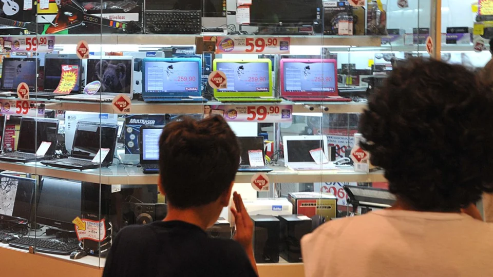 Dívidas na Serasa podem ser renegociadas em agências dos Correios