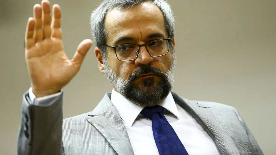 Abraham Weintraub anuncia saída do Ministério da Educação