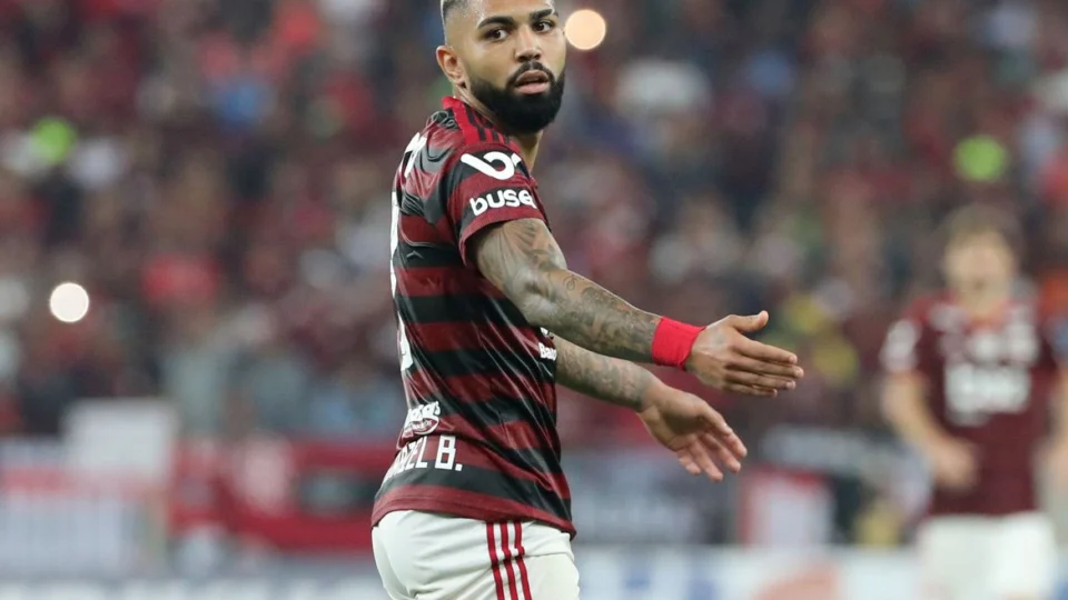 Fluminense e Flamengo decidem a Taça Rio, sem público no Maracanã