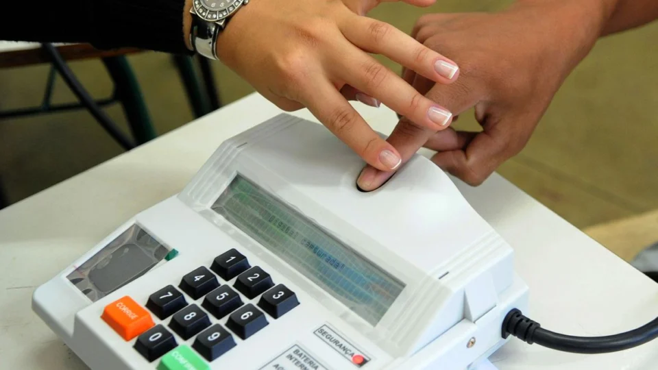 Para evitar contágio, TSE excluirá biometria nas eleições municipais