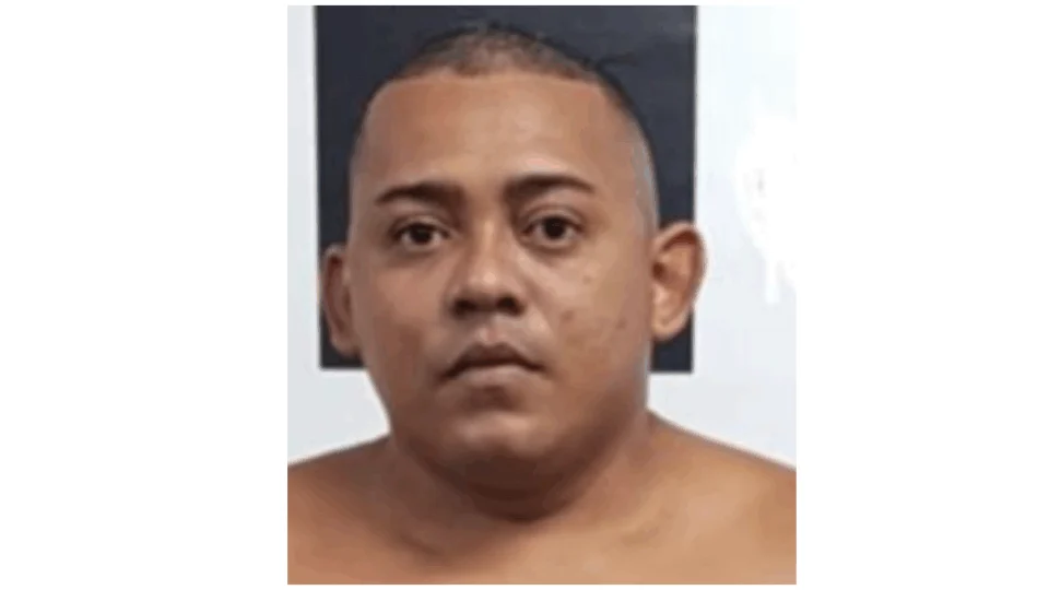 Traficante descobre traição e mata rival a pauladas; veja vídeo do espancamento