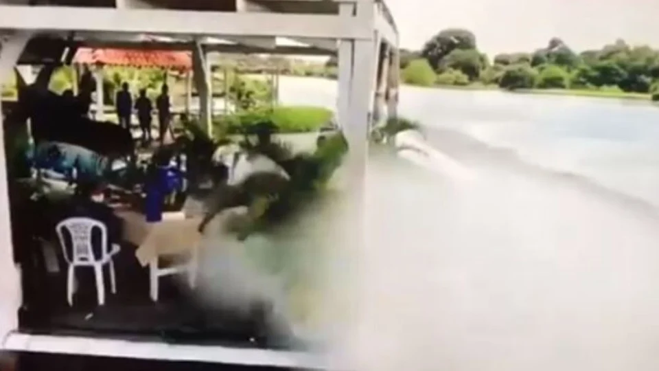 Capitão da PM-AM que causou banzeiro com jet ski contra live do Caprichoso vai responder sindicância