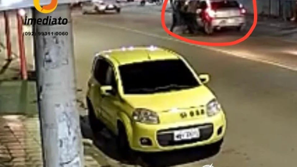 Veja vídeo em que motorista de aplicativo é levado por assaltantes, nesta quinta (9)
