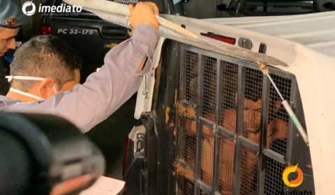 Polícia recupera carro roubado e prende dois assaltantes no São José 2