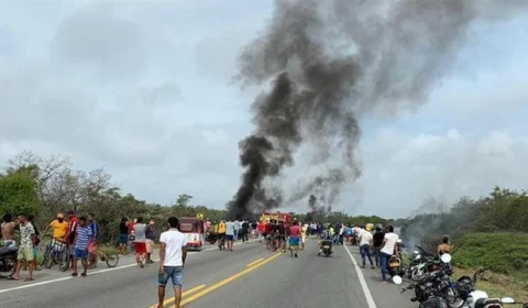 Vídeo mostra explosão de caminhão com combustível que matou 11 e deixou outra 50 feridos, na Colômbia