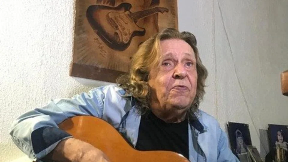 Líder da banda Renato e Seus Blue Caps morre no Rio de Janeiro