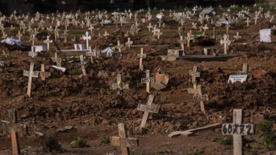 Brasil ultrapassa 73 mil mortes por Covid-19, informa consórcio de veículos da imprensa