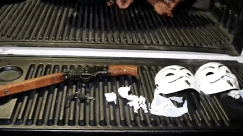 Operação da SSP-AM apreende moto roubada, arma e grande quantidade de drogas