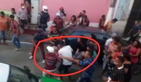 Vídeo mostra o momento em que camelô é socorrido após ser atingido a tiros no Centro