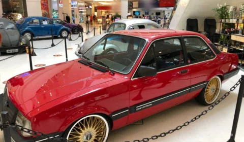 Exposição de carros antigos é atração em shopping da zona Oeste de Manaus