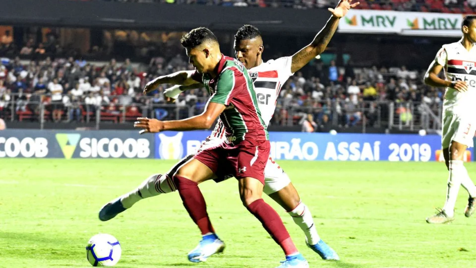 Brasileiro: Fluminense e São Paulo fazem embate de tricolores