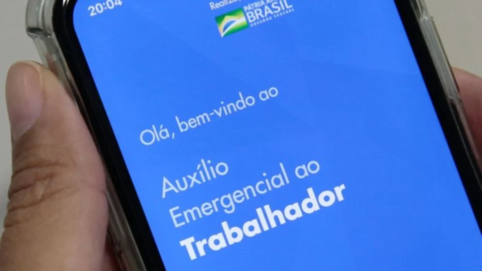 Auxílio emergencial: Caixa paga hoje para nascidos em novembro