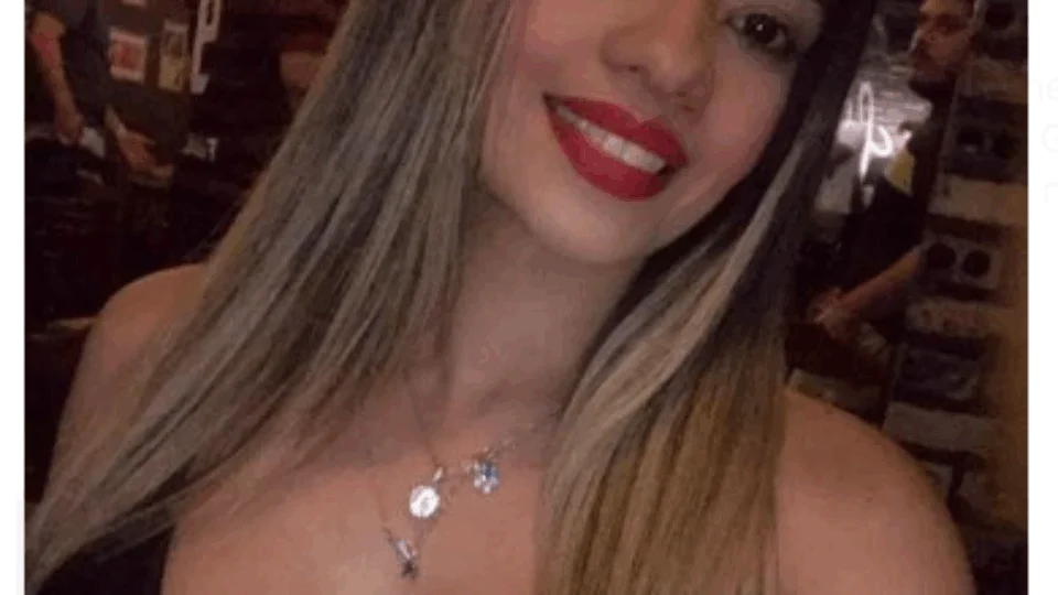 Família de ‘garota de programa’ assassinada em Gramado, pede justiça durante velório