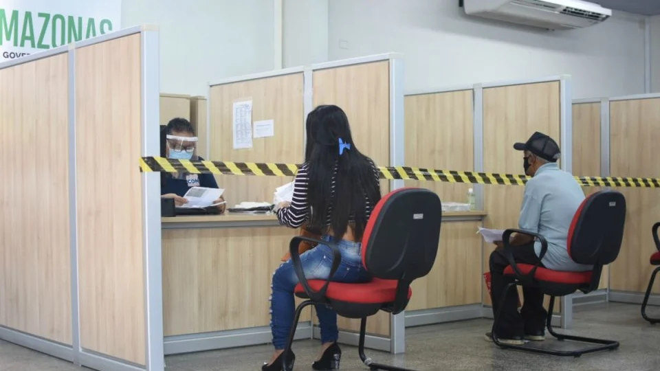 Concessionárias de energia e água somam mais de 1,7 mil reclamações no Procon-AM, em 2020