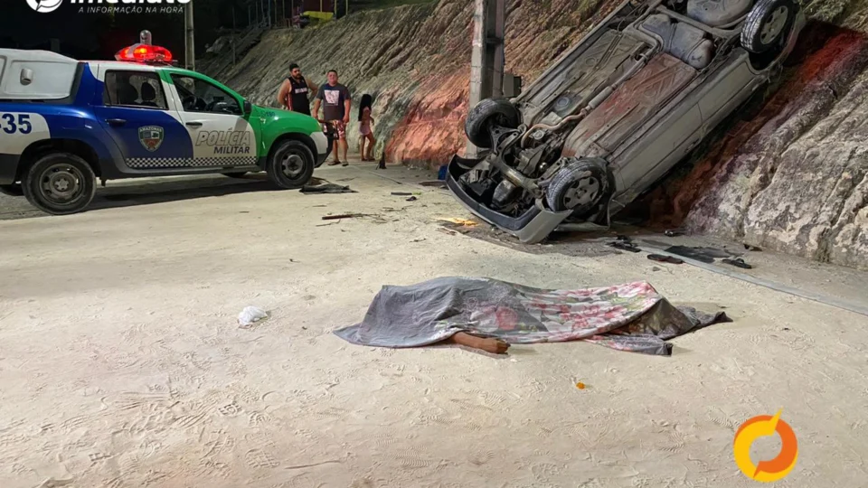 Idoso supostamente embriago morre após perder controle de carro e cair em barranco no Braga Mendes
