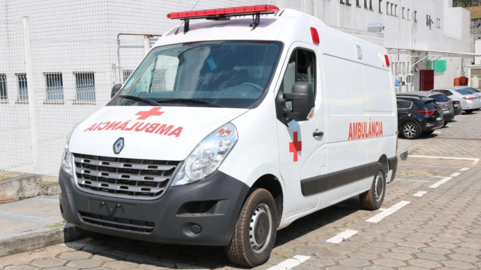 FCecon compra ambulância e oferece mais conforto e segurança aos pacientes