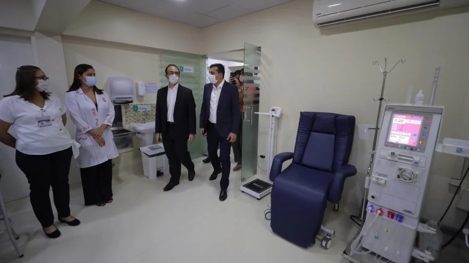 Governo assina convênio com Hospital Beneficente Português e garante mais vagas de hemodiálise