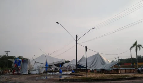 Feira de produtos regionais é cancelada após temporal destruir estrutura