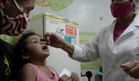 Começa campanha contra poliomielite e multivacinação, em Manaus