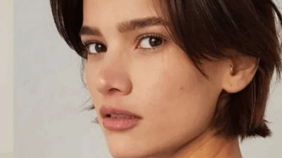 Modelo desaparecida há um ano é encontrada em morro do Rio de Janeiro