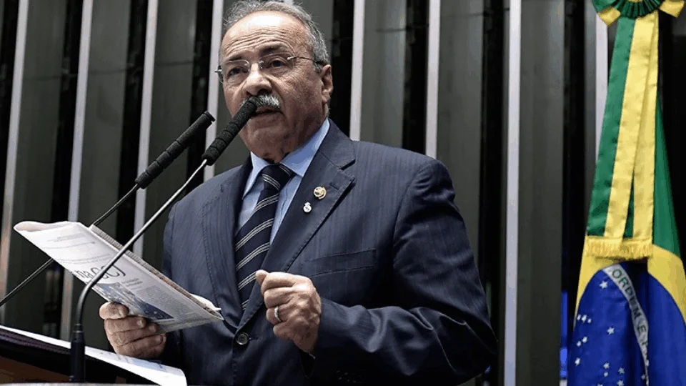 Com dinheiro na cueca, parlamentar é investigado pela Polícia Federal